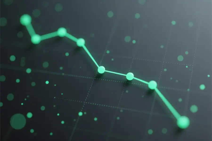 Green line displaying a downward trajectory